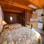 Raccoon Lodge Motel
