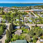 Sylvan Lake Nook Family-Friendly And Close To Beach