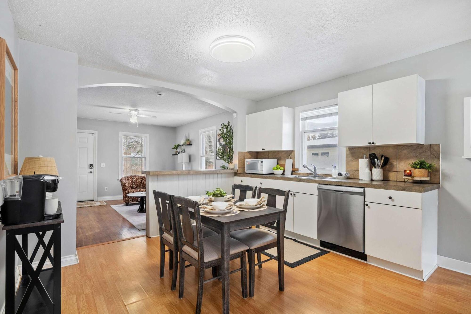 Sylvan Nook Family-friendly And Close To Holiday home Sylvan Lake