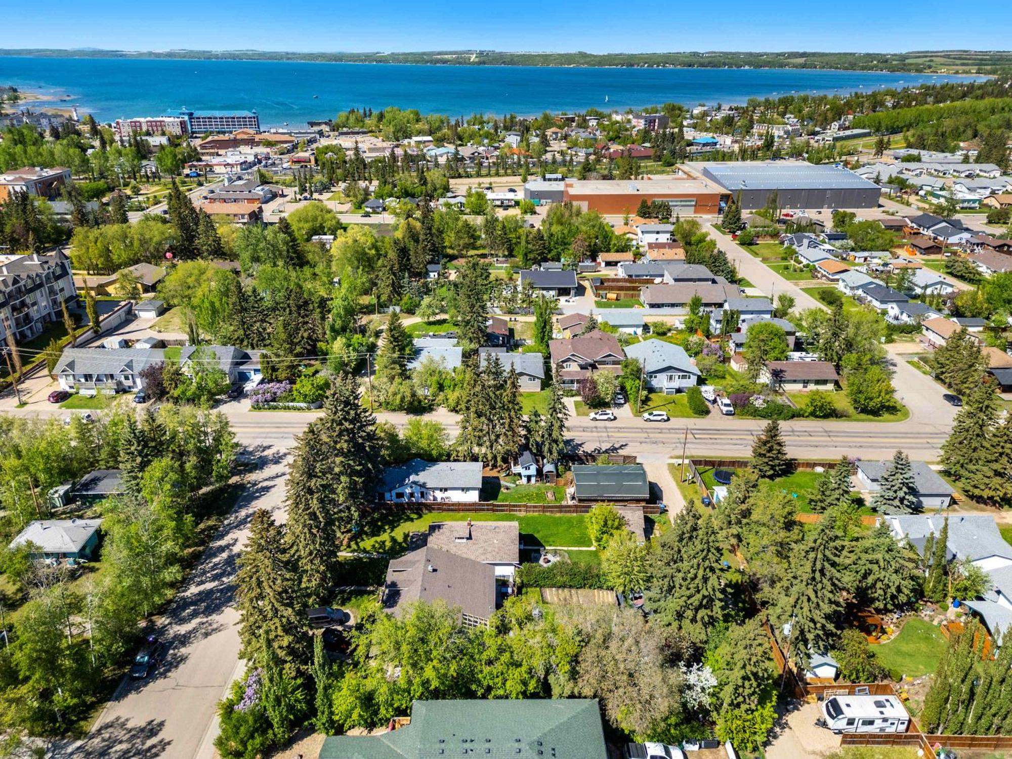 Sylvan Nook Family-friendly And Close To Sylvan Lake