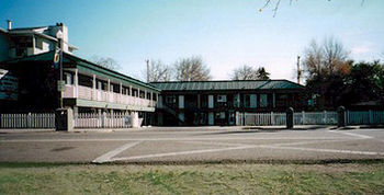 Beach Front 2* Sylvan Lake